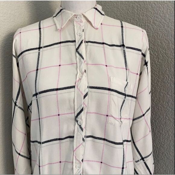 Two by Vince Camuto Oversized Plaid Button Size XS - Picture 9 of 10